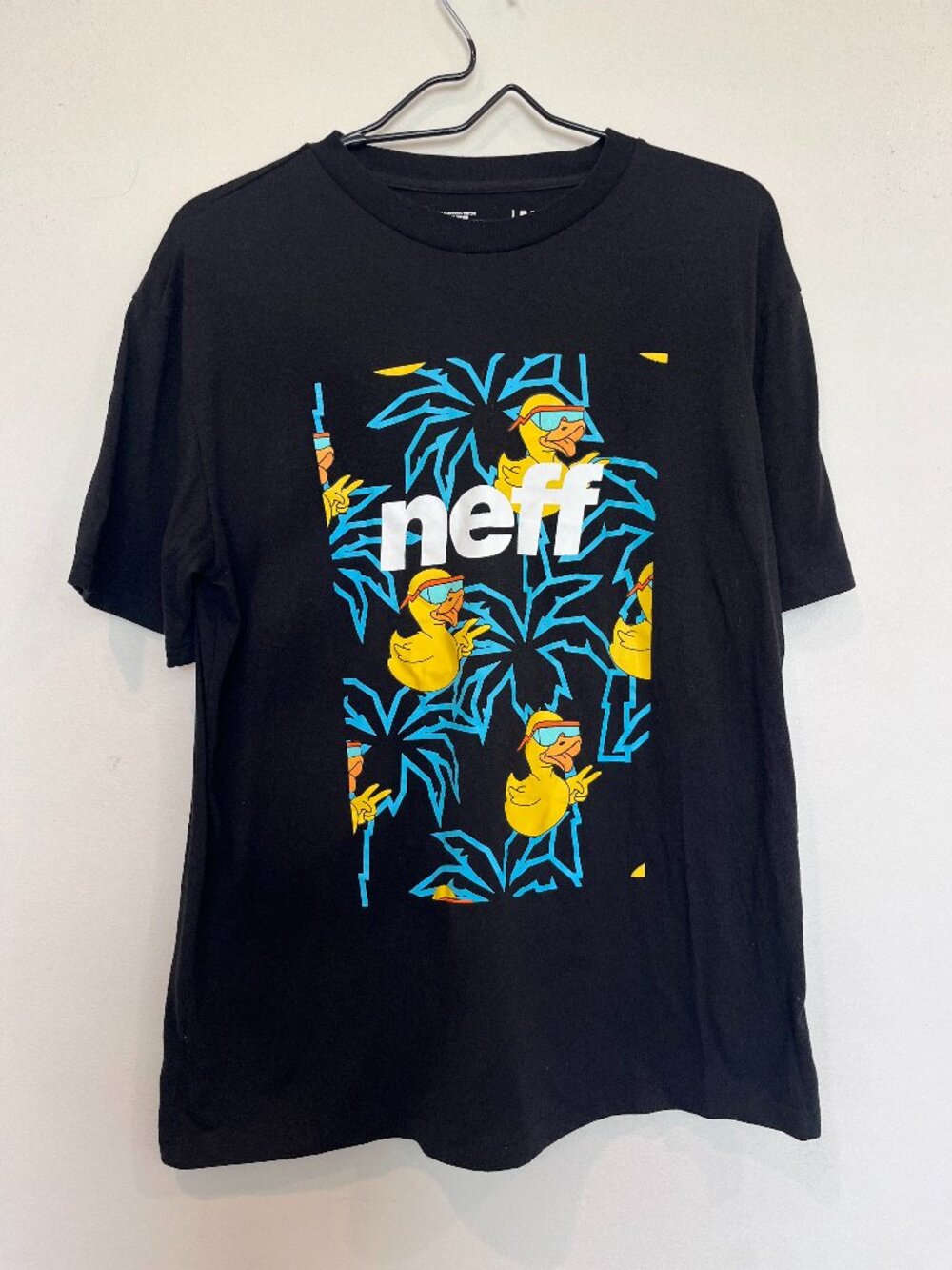 Neff Black Graphic T-Shirt Tropical Neon Duck Print Medium